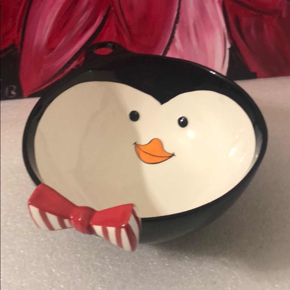 Grasslands Road ceramic Penguin bowl - Picture 3 of 17